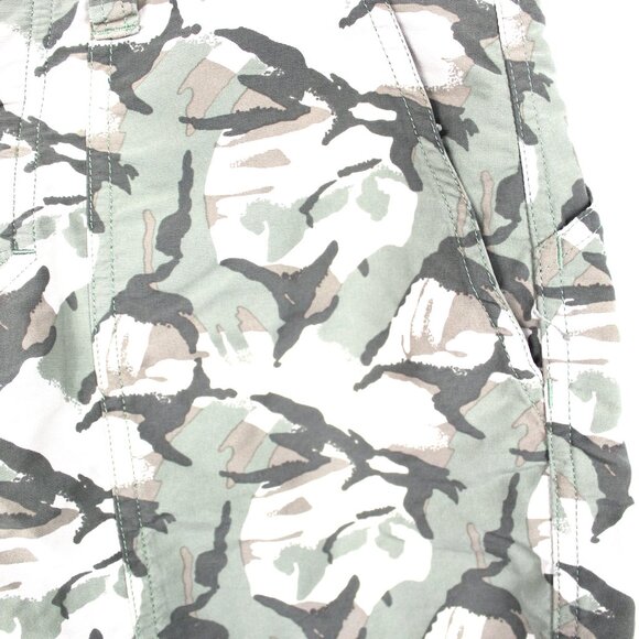 Patagonia Shorts Men's 30 Green Camo Wavefarer Stand Up Button Fly Hybrid Swim - Picture 2 of 7